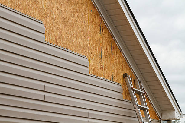 24/7 Emergency Siding Repair experts in Bloomington, IN